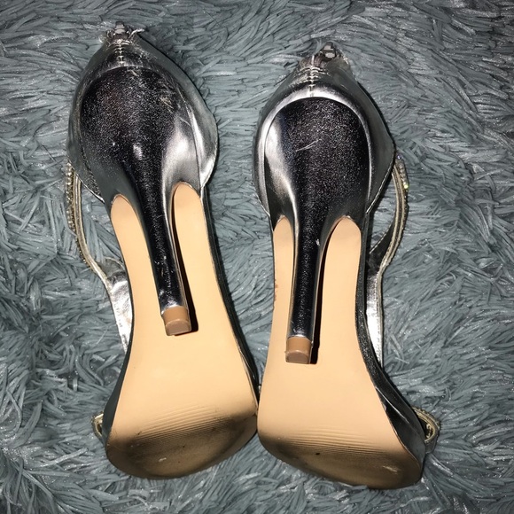 Silver High Heels size 7 - Picture 3 of 3
